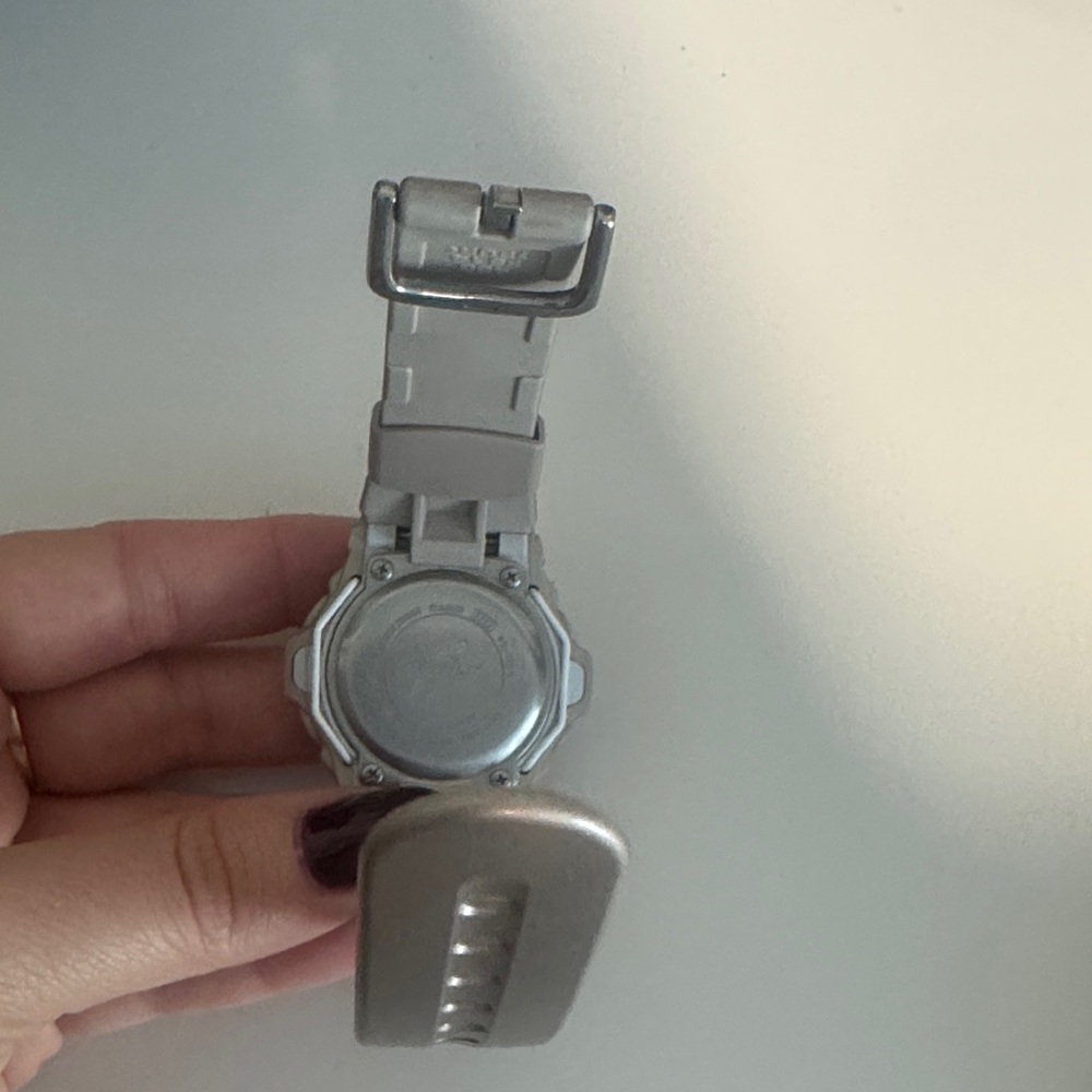Baby G shock watch - Picture 3 of 5